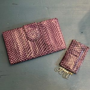 Vintage Purple Genuine Snake skin Purple Trifold Wallet & Key Set Neiman Marcus